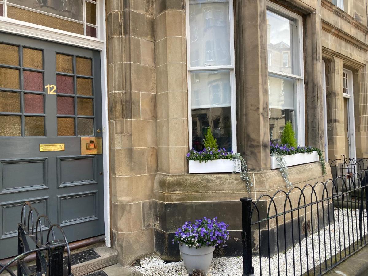 Lovely Main Door 2 Bed Apartment Edimburgo Exterior foto